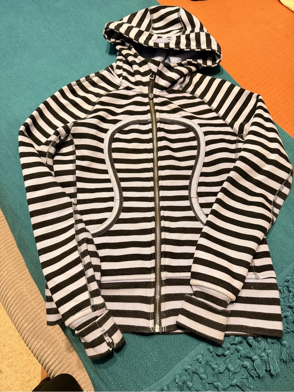 Lululemon Scuba Hoodie Striped Hooded Jacket in Blue & Black